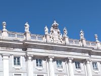 Palacio Real - Dachskulpturen  - Madrid
