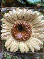 Spanien, Comillas, Capricho de Gaudí - Sonnenblumenfliesen