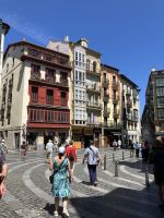 Spanien, Bilbao, Eberhardt Gruppe beim Stadtbummel