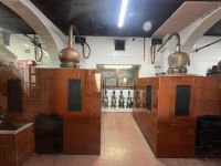 Gin-Herstellung, Mahon, Menorca, Spanien