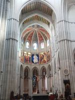 Die Almudena Cathedrale - Madrid, Spanien 