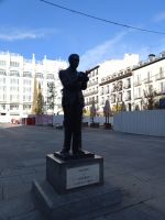 Statue des Federico Garcia Lorca an der Plaza de Ana - Madrid, Spanien