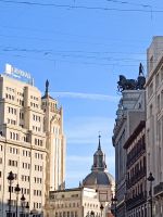 Blick in die Calle de Alcalá - Madrid, Spanien 