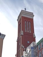 Der Turm der Kirche - Parroquia de Danta Cruz - Madrid