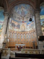 Im Inneren der Basilika.