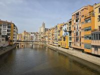 Girona am Fluß Onyar &ndash; &copy; Katrin Jähne (Eberhardt TRAVEL)