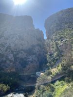 Das Tal ist teilweise sehr eng &ndash; &copy; Elke Knappe (Eberhardt TRAVEL)