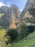 Teilweise führt auch eine Bahnlinie durch das Tal &ndash; &copy; Elke Knappe (Eberhardt TRAVEL)