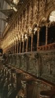 Kunstvoll geschnitzte Chor in der Kathedrale von Toledo  &ndash; &copy; Marieta Beck (Eberhardt TRAVEL)