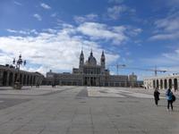 Madrid - Blick auf Kathedrale Almudena