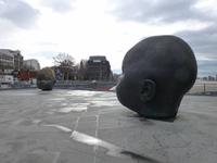 Madrid - Denkmal Tag und Nacht von Antonio Lopez