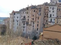 Cuenca - an den Fels gebaute Haeuser