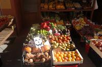 frisches Obst und Gemüse auf dem Markt 