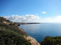 Start der Wanderung am Wachturm in Cala Pi