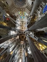 Barcelona: Sagrada Familia von innen 