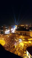 Blick auf den nächtlichen Place d'Espanya
