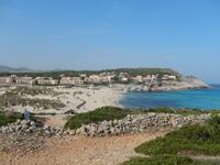 Blick auf die Bucht von Cala Mesquida
