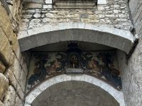 Girona: verzierte Häuserfassaden