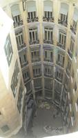 Innenhof Ansicht im Casa Mila von Gaudi in Barcelona