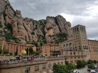 Kloster und Wanderund in Montserrat Berglandschaft (21)