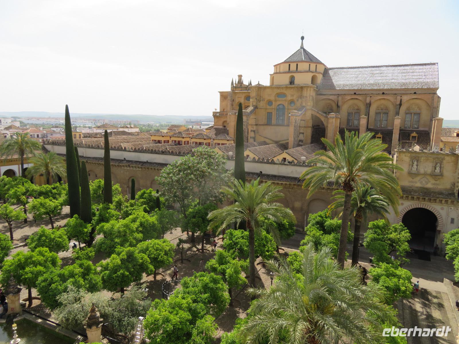 Mezquita von außen