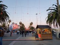 Weihnachtsmarkt am Hafen Barcelona.jpg