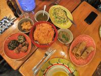 Feine Speisen werden gereicht