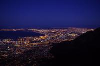 Kapstadt bei Nacht - Blick vom Tafelberg