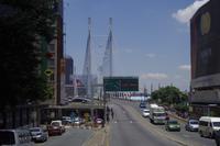 Unterwegs in Johannesburg - Mandela Brücke