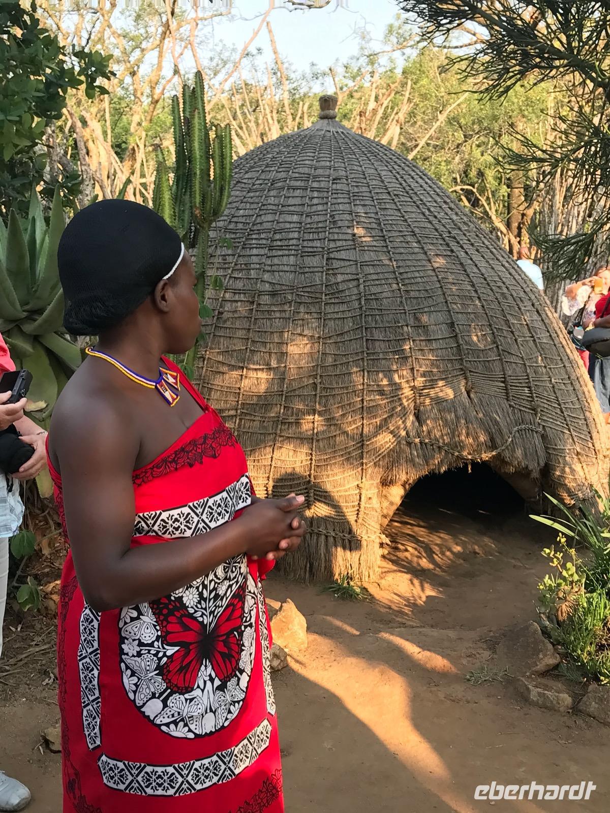 Eswantini: Mantenga Village