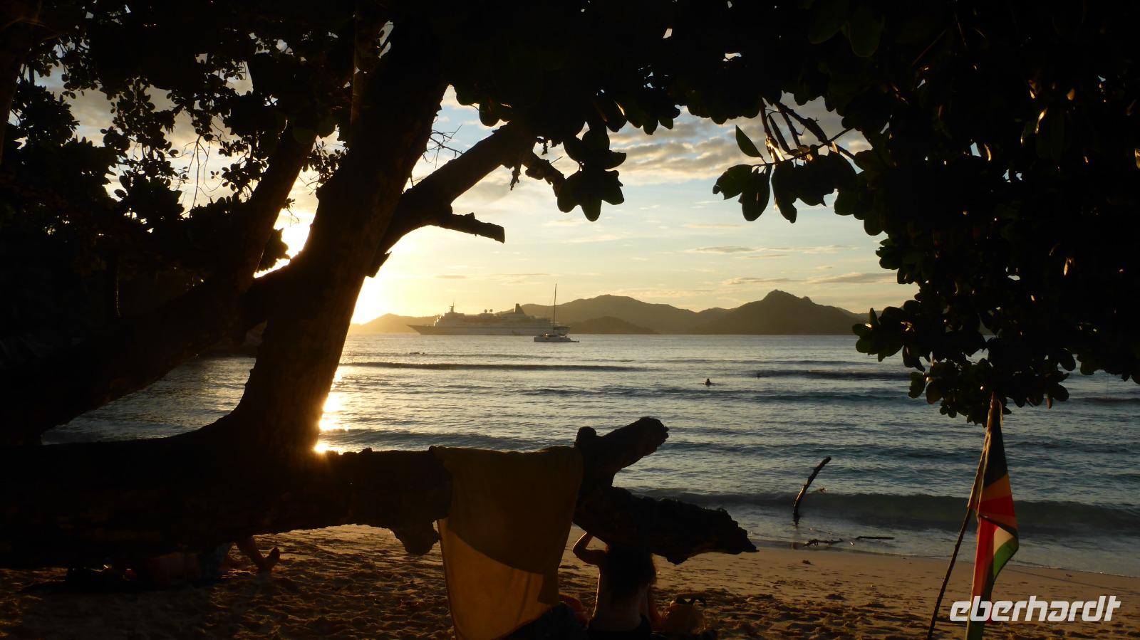 La Digue, Anse Severe und MS Albatros