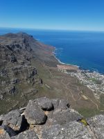 Panorama vom Tafelberg auf die Bucht bei Kapstadt