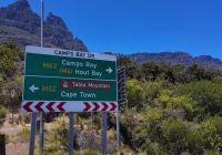 Route zum Kap entlang am Camps Bay in Südafrika @ Anette Rietz