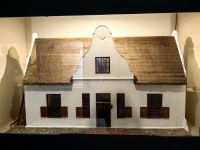 Modell eines typisch niederländischen Hauses im Museum des Vortrekker Monuments