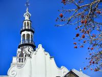 Kirchturm der meistfotografierten Kirche in Südafrika in Swellendam