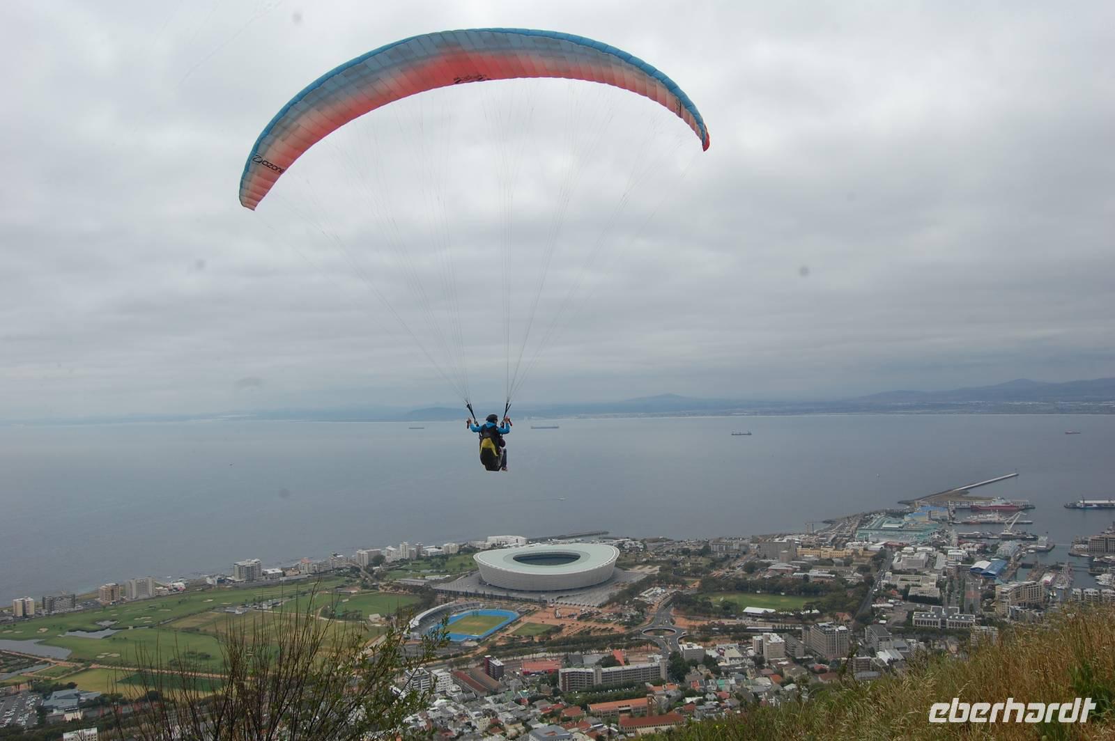 Blick auf das neue Fußballstadion von Kapstadt