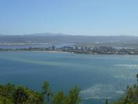 Featherbed Naturreservat (Fahrtimpressionen vom Geländewagen aus - Blick auf die Knysna-Lagune)
