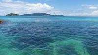 Praslin, Blick zur MS Albatros und auf La Digue