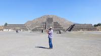 Platz des Mondes mit Mondpyramide, Teotihuacan, Mexiko