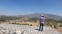 Aussicht von der Sonnenpyramide über die Tempelanlagen von Teotihuacan, Mexiko