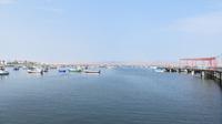 Fischerboote im Hafen von Paracas, Peru