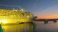 MS Amadea im Hafen von Puerto Quetzal, Guatemala