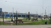 Platz in Pisco, Peru