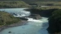 Wasserfall am Torres del Paine