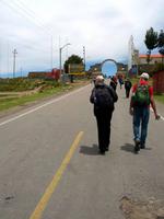 104_Zu Fuß über die Grenze (Peru-Bolivien)