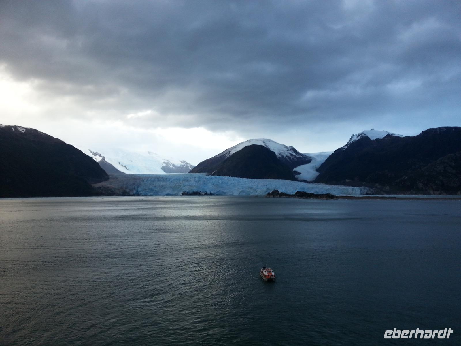 Tag auf See und Amalia-Gletscher