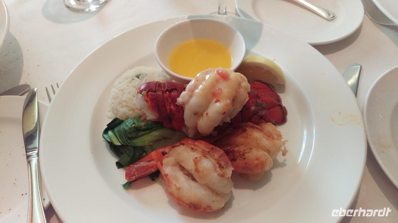 Abendessen im Hauptrestaurant 