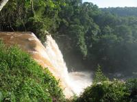 Argentinische Wasserfälle in Iguaçu