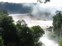 Argentinische Wasserfälle in Iguaçu