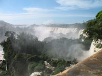 Argentinische Wasserfälle in Iguaçua